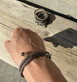 MIEQ Met blauwe parel