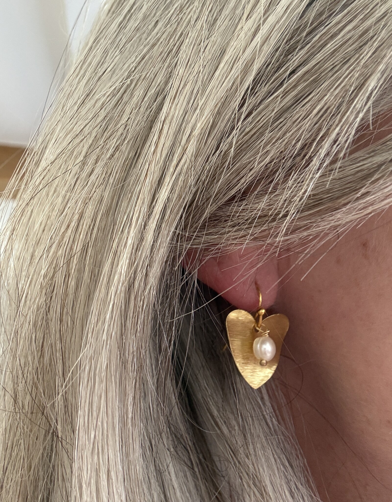 MIEQ Oorbellen hart met parel