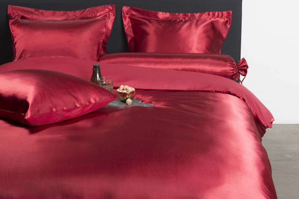 nightlife silk dekbedovertrek satin uni rood