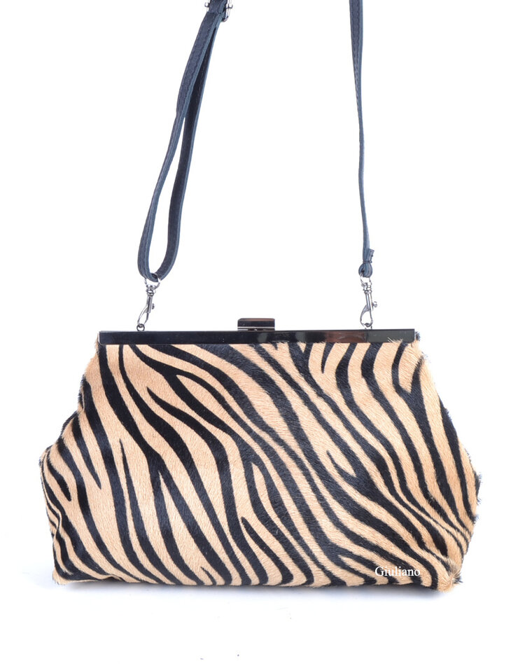 Leder-Schultertasche | Fell | Print | 900068