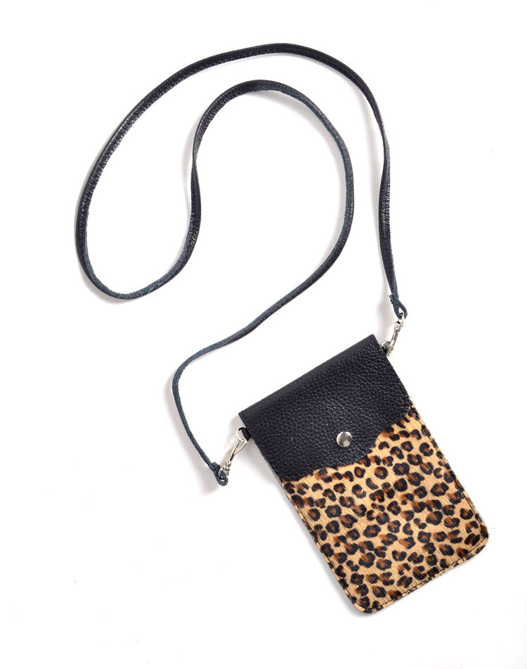 Leren  schoudertasje met vacht