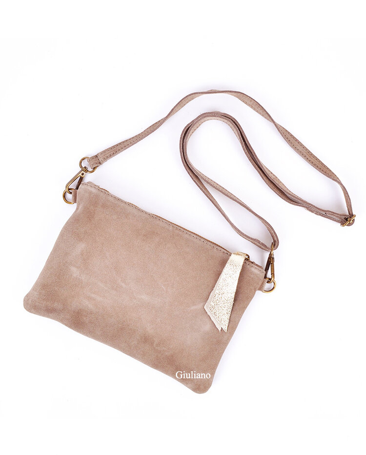 Kleine Wildleder-Schultertasche