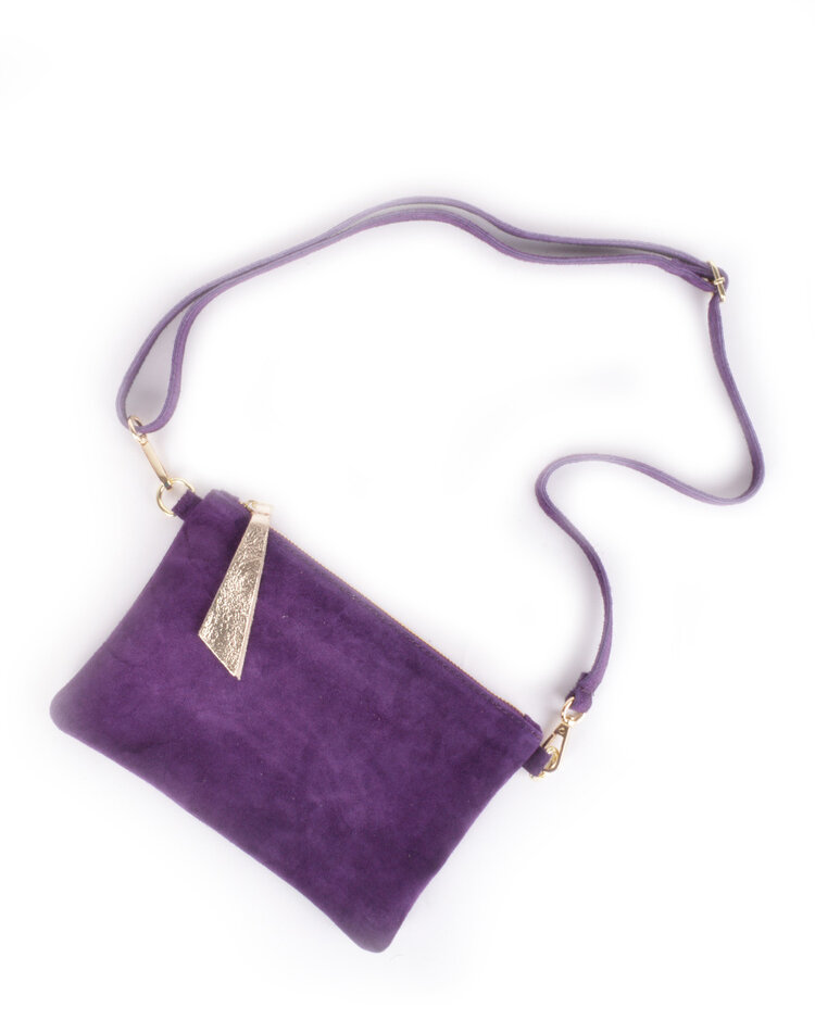 Kleine Wildleder-Schultertasche