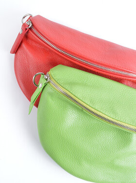 Leather shoulderbag | 552840