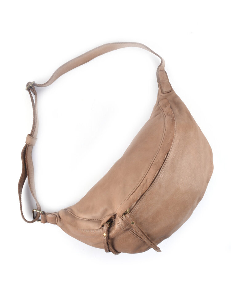 Giuliano Leather  Washed Leather bumbag XL | 552809