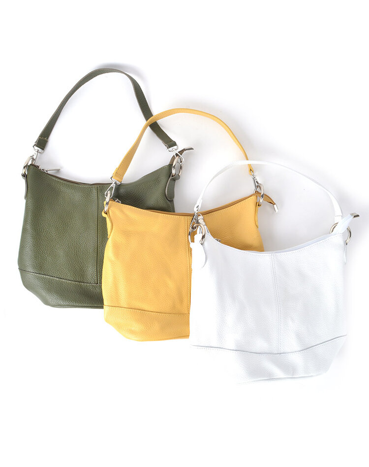 Leather shoulderbag | 552410