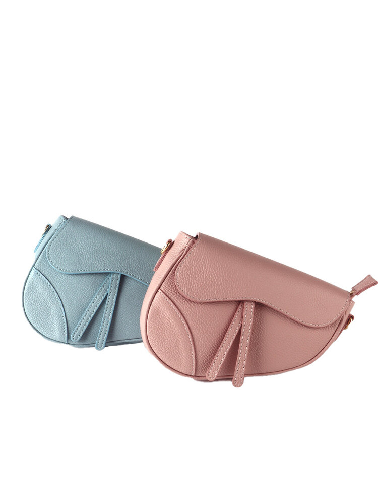 Leather shoulderbag