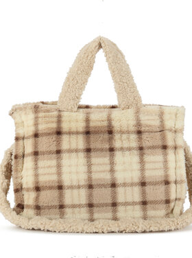 Giuliano Teddy hand bag | 20152