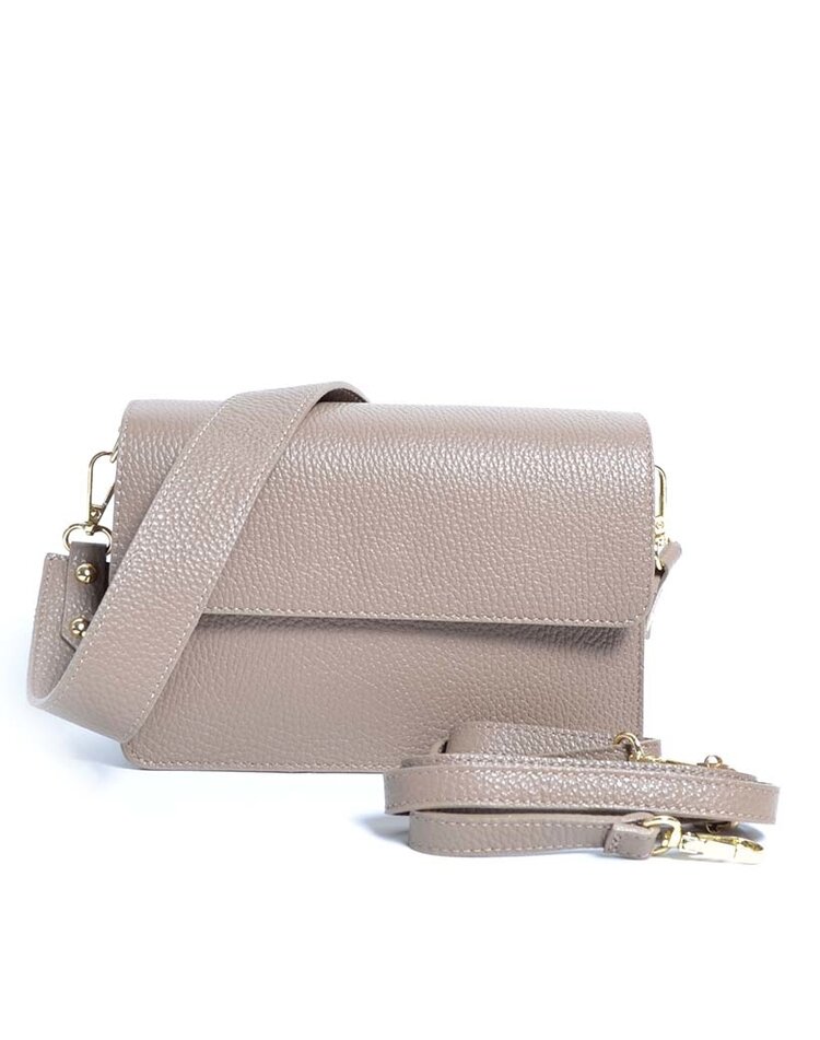 Giuliano Leather  Leather shoulderbag | FW25 | 900050