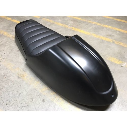 C.Racer Scrambler Sitz Tuck 'N Roll Schwarz Typ 10