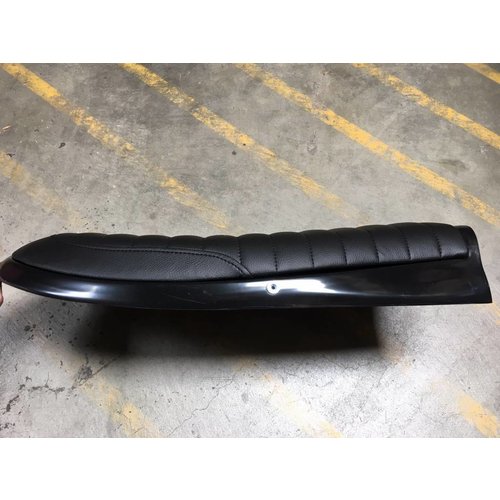 C.Racer Selle noire Scramler Tuck 'N Roll Type 10