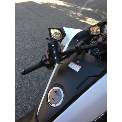 Daytona Smartphone Holder for Handlebars 22-29 mm with Adjustable Width 55-85 mm, Length 110-147 mm and Depth 6-18 mm