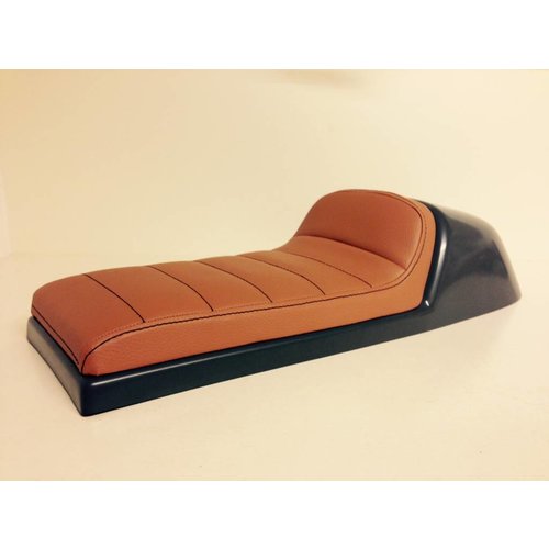 C.Racer Selle marron Café Racer Tuck N' Roll Type 32