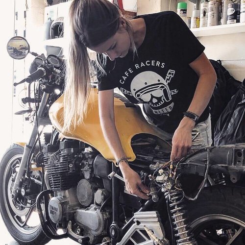 MCU Cafe Racers United Skull T-Shirt