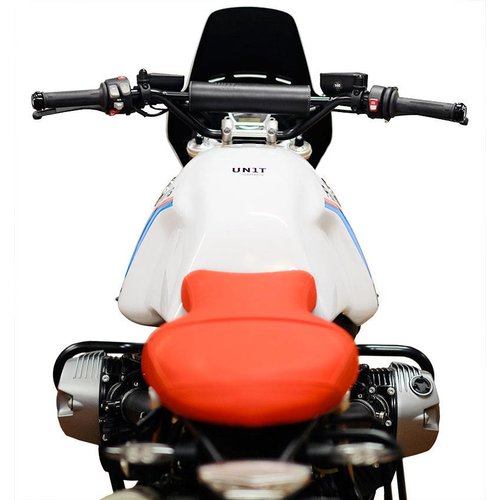 UNIT Garage KRAFTSTOFFTANK NINET PARIS DAKAR