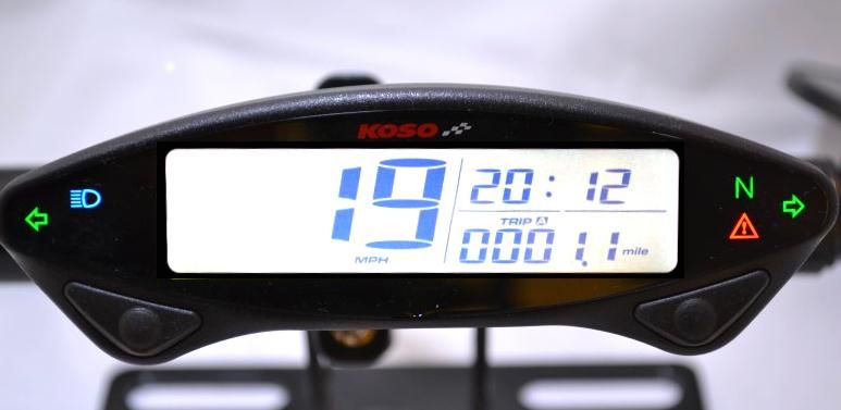 Compteur vitesse, témoins…Digital KOSO DB EX-02 universel (mob, scooter,  quad, moto)