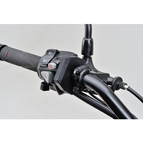 Daytona Slim-Mount Dual USB-Ladegerät 5V 2.4A pro Port mit Lenkerklemmhalterung