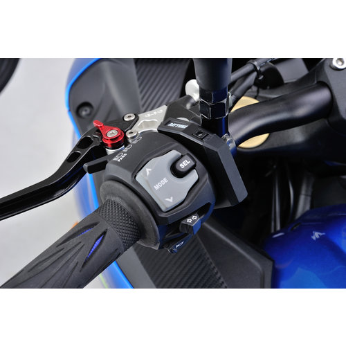 Daytona Chargeur Dual USB Slim-Mount 5V 2.4A par port avec fixation par collier de guidon