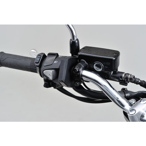 Daytona Chargeur Dual USB Slim-Mount 5V 2.4A par port avec fixation par collier de guidon