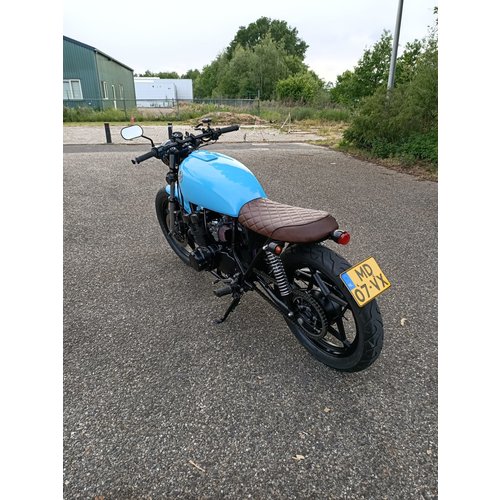 VERKAUFT: Suzuki GSX 400 F Bratstyle
