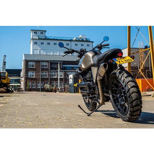 BMW K100RS Scrambler con ruedas de radios