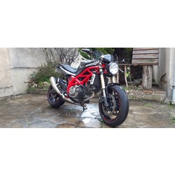 Suzuki Gladius 650 in café racer