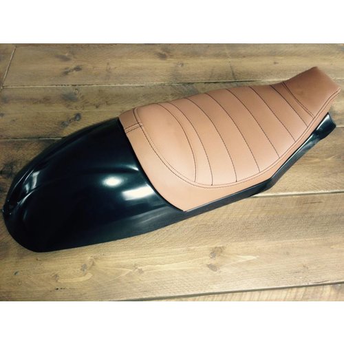 C.Racer Selle Tuck N' Roll Triumph Bonneville 2008 avec assise 55