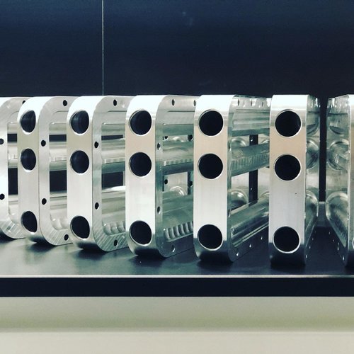 Performance Oil Cooler Spacer (Farbe auswählen)