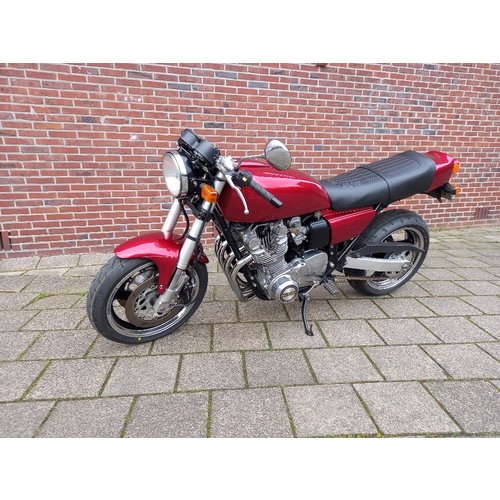 Suzuki GS750 streetfighter/ caferacer/ restomod / custom