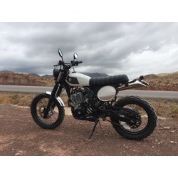 90’s SCRAMBLER Honda Dominator 650