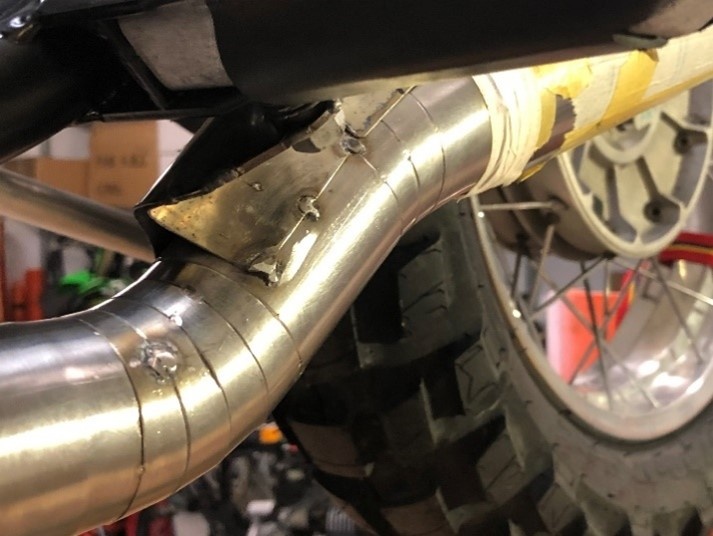 BMW R100R exhaust pipe