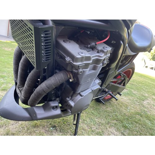 Suzuki GSX-r600 Bandit Cafe Racer