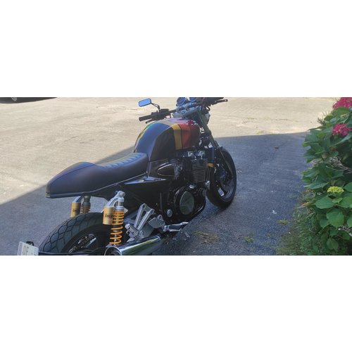 XJR1300 Cafe Racer