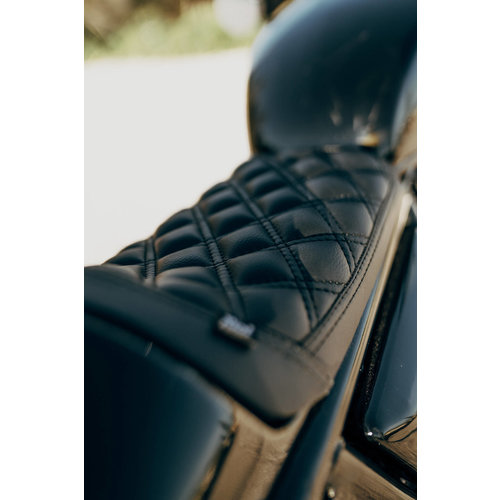 Royal Enfield Interceptor et Continental Cafe Racer Seat Modèle court (choisir le style)