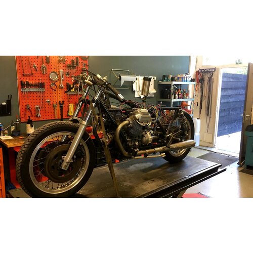 Moto Guzzi 1000 SP