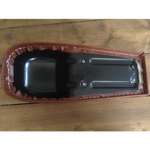 C.Racer Selle avec coutures brunes Café Racer Tuck 'N Roll 76