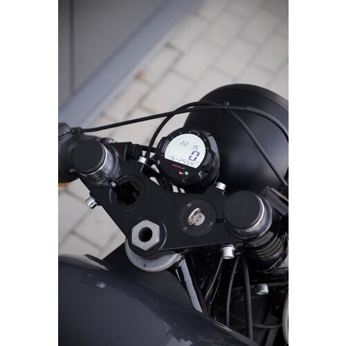 BMW K100 Cafe Racer - completamente ricostruita