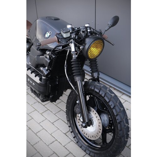 BMW K100 Cafe Racer - completamente ricostruita