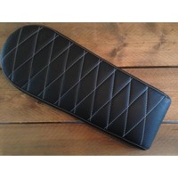 Brat Seat Diamond Black Long 60