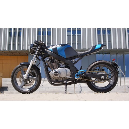 Suzuki GS 500 del '99 (Rifatta nel 2023)