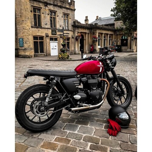 Motone Street Twin | Gerippte Seitenteile | Matt-Schwarz