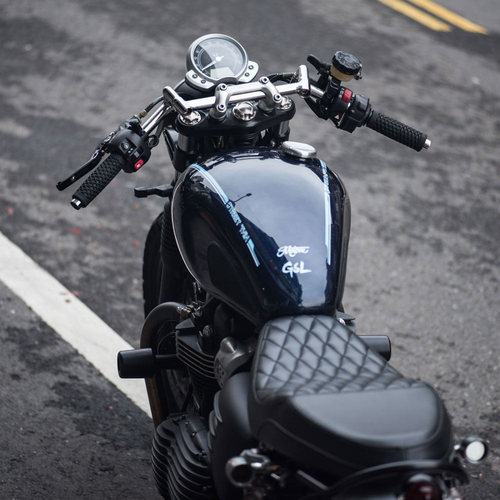 Motone Té Supérieur « Le Parrain » / Écrou En Titane Pour Tige De Direction | LC | Finition en Métal Filé ou Noir ou Poli Contrasté