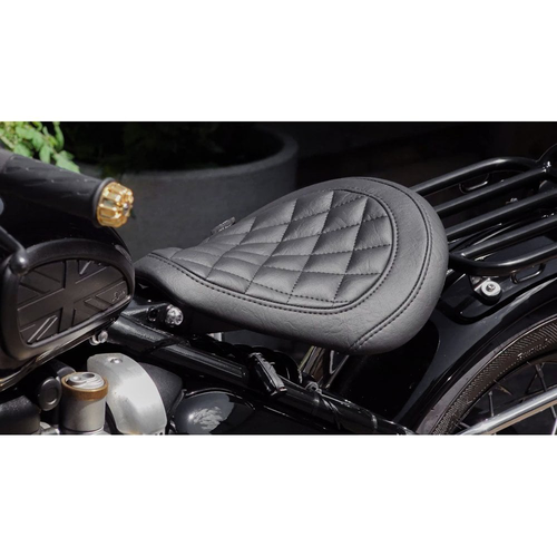 Motone King Cobra Seat | Triumph Bobber | Vertical Ribs Or Diamond Stitch Or Full Diamond