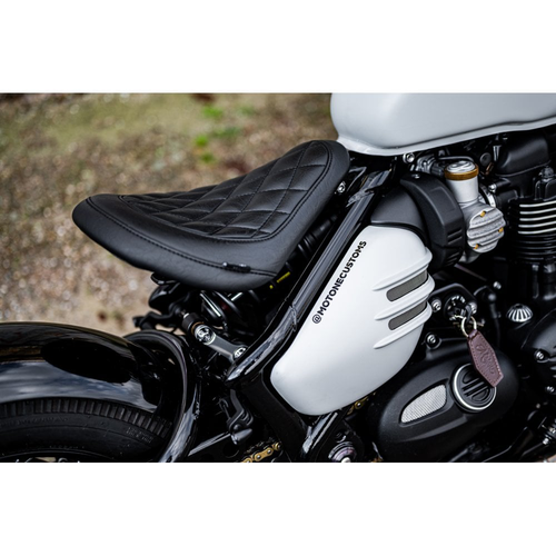 Motone King Cobra Seat | Triumph Bobber | Vertical Ribs Or Diamond Stitch Or Full Diamond