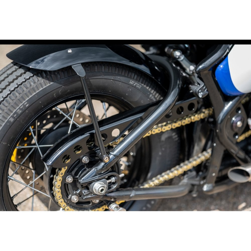 Motone | Protezione catena Triumph Bobber | Nero lucido
