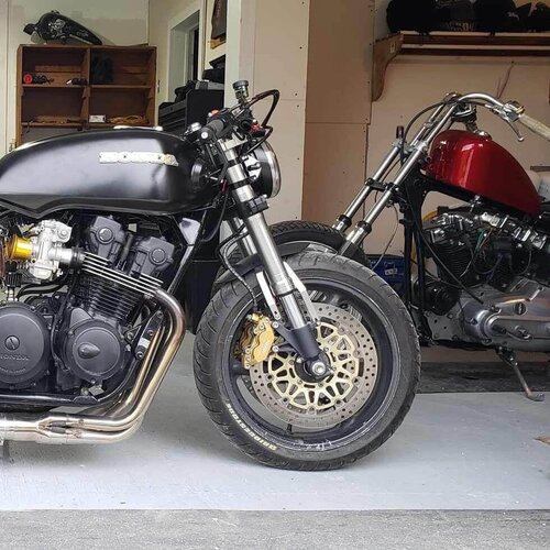 Raw Metal Racers Vorderer Kotflügel für CBR900RR / VTR1000 Gabelumbau