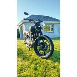 Suzuki GR650 personalizada de 1983