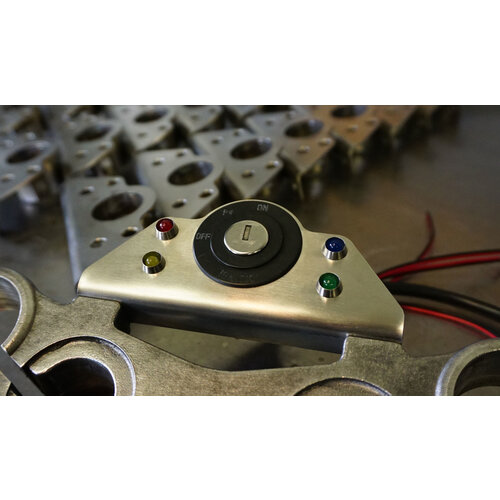 Raw Metal Racers Supporto blocchetto accensione più spie luminose BMW K100 K75