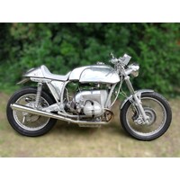 Caféracer gebouwd in 2019 op basis van een BMW R75 uit 1977
