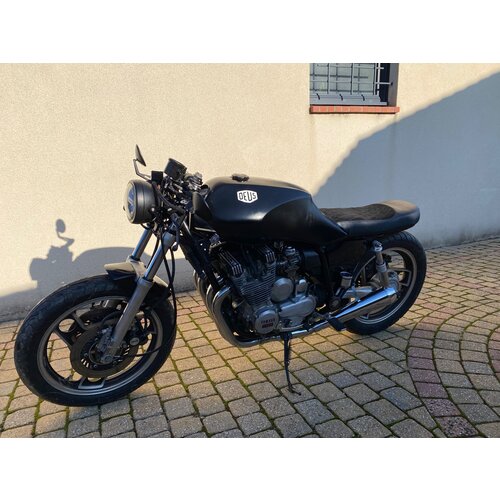 Yamaha XJ 900 café racer nero